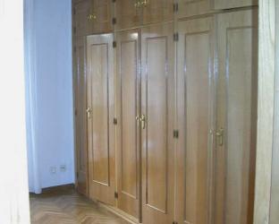 #casa MADRID APARTAMENTO PRECIOSO ESTUPENDO MONÍSIMO y MAGNIFICO VACIÓ TODO EXTERIOR BIEN COMUNICADO LUMINOSO, DISPONIBLE EN MAYO ABSTENERSE AGENCIAS IDEAL para pareja joven, ejecutiv,@s o jubilad@s solventes que quieran ver el ambiente de la calle, desde el balcón 78 